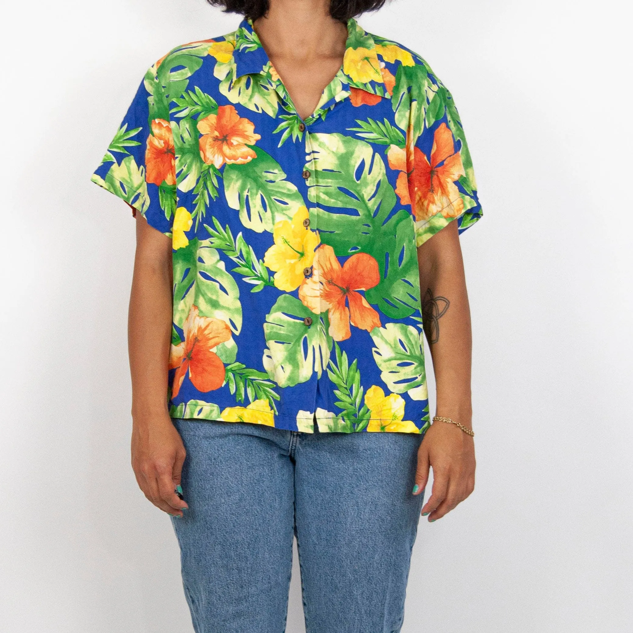 00's Silk Hawaiian Hibiscus Shirt by Hilo Hatties