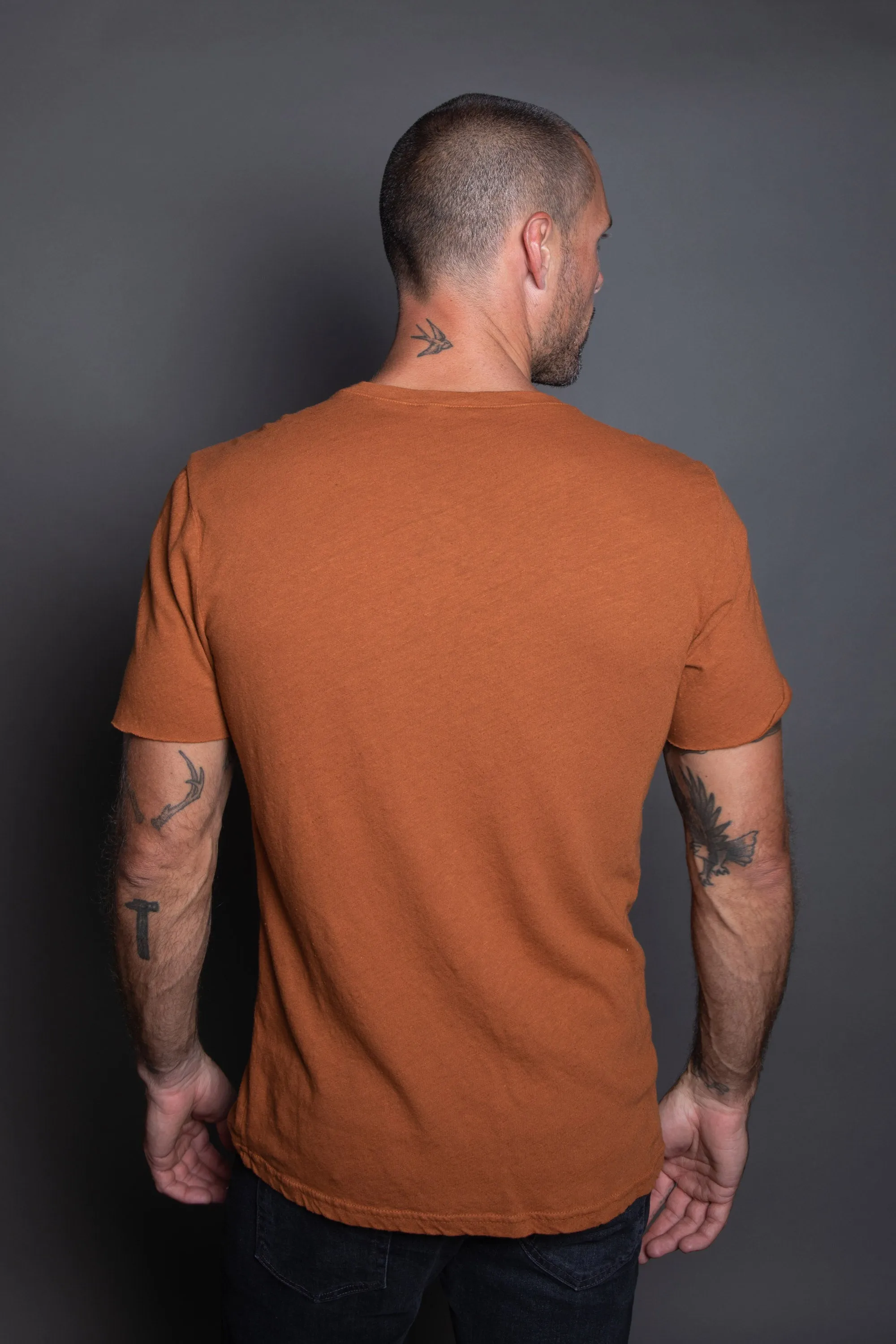 Men's Warren Wide Pocket Cotton Linen V-Neck Tee